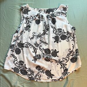 Worthington Black and White Sleeveless Relaxed Blouse